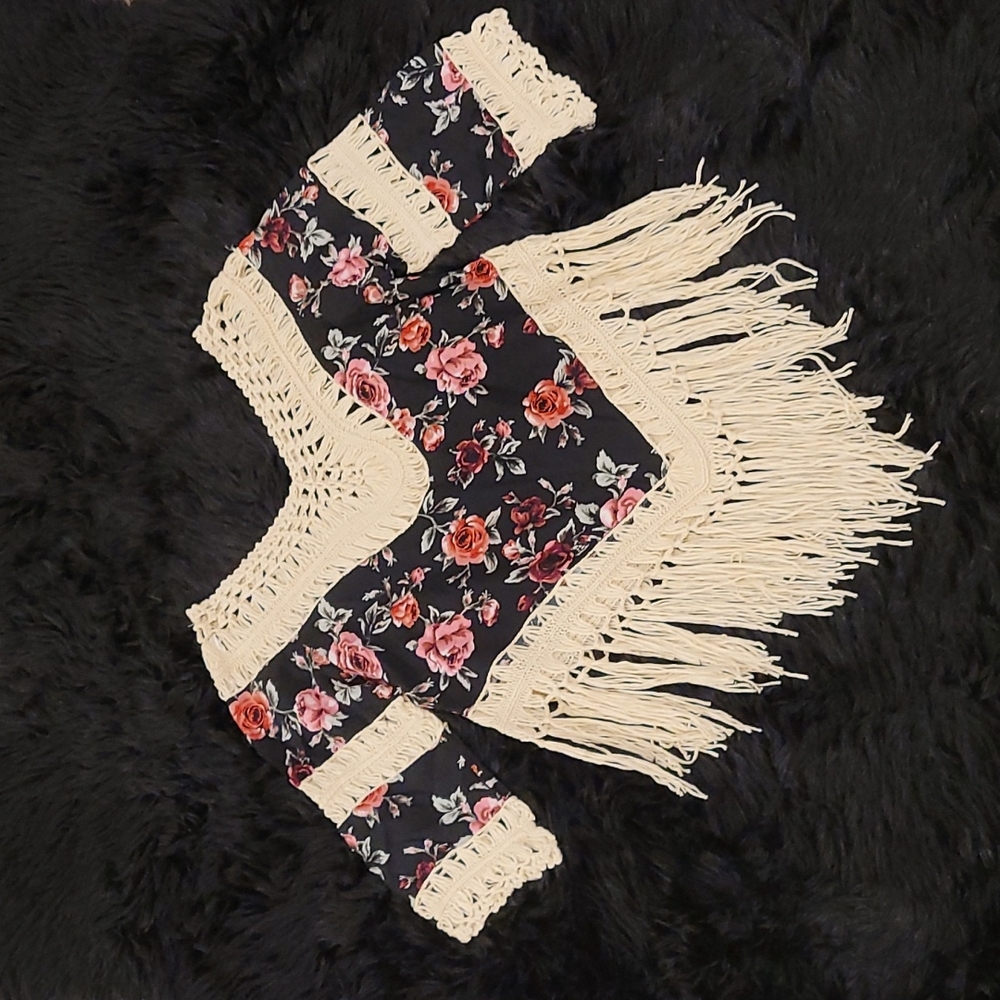 Boho-chic Floral Print top NWT